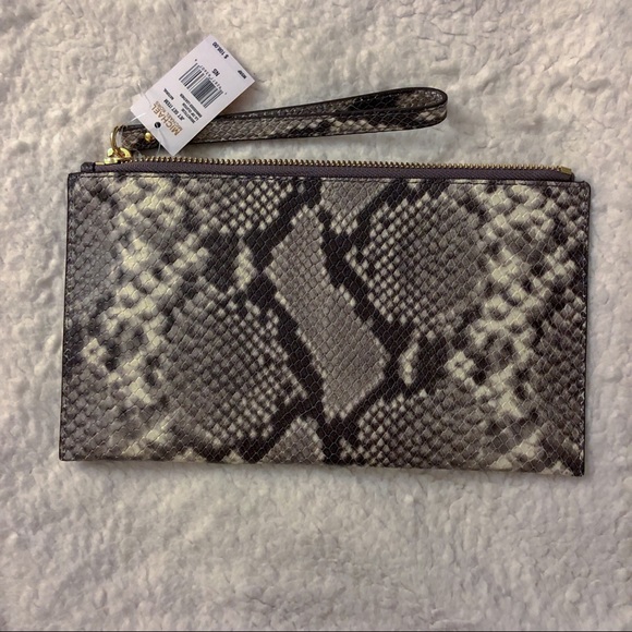 NWT MICHAEL KORS JetSet Large Zip Clutch Wristlet - Picture 2 of 4